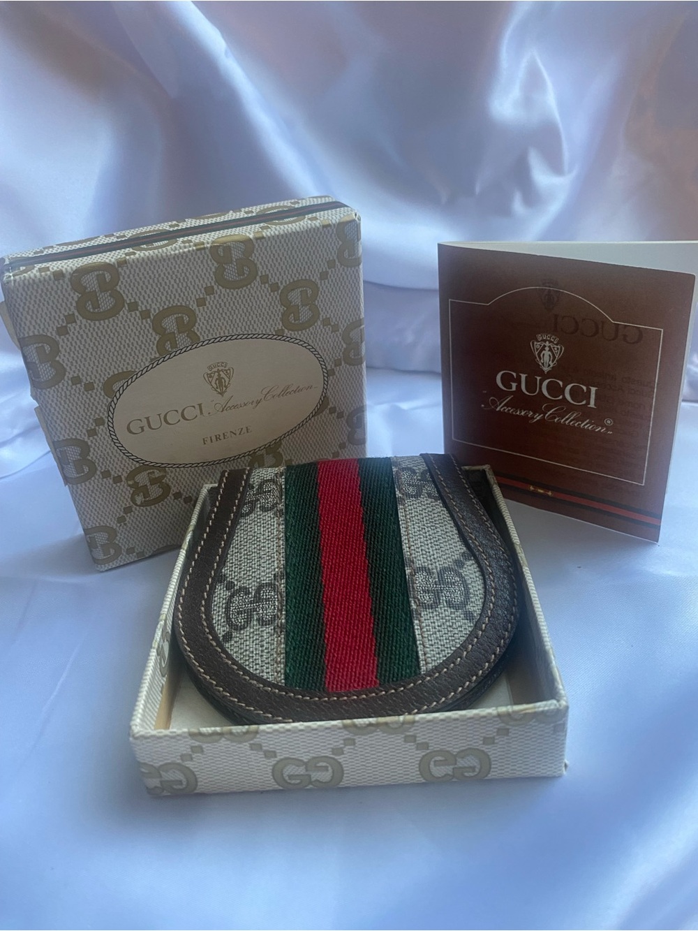 Vintage Gucci Accessories Collection GG Supreme Coin Pouch